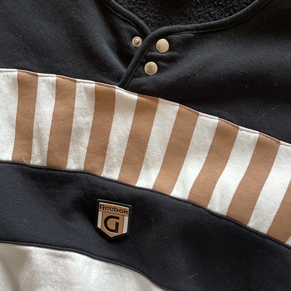 Rebook crop crew neck sweatshirt - Picture 2 of 3